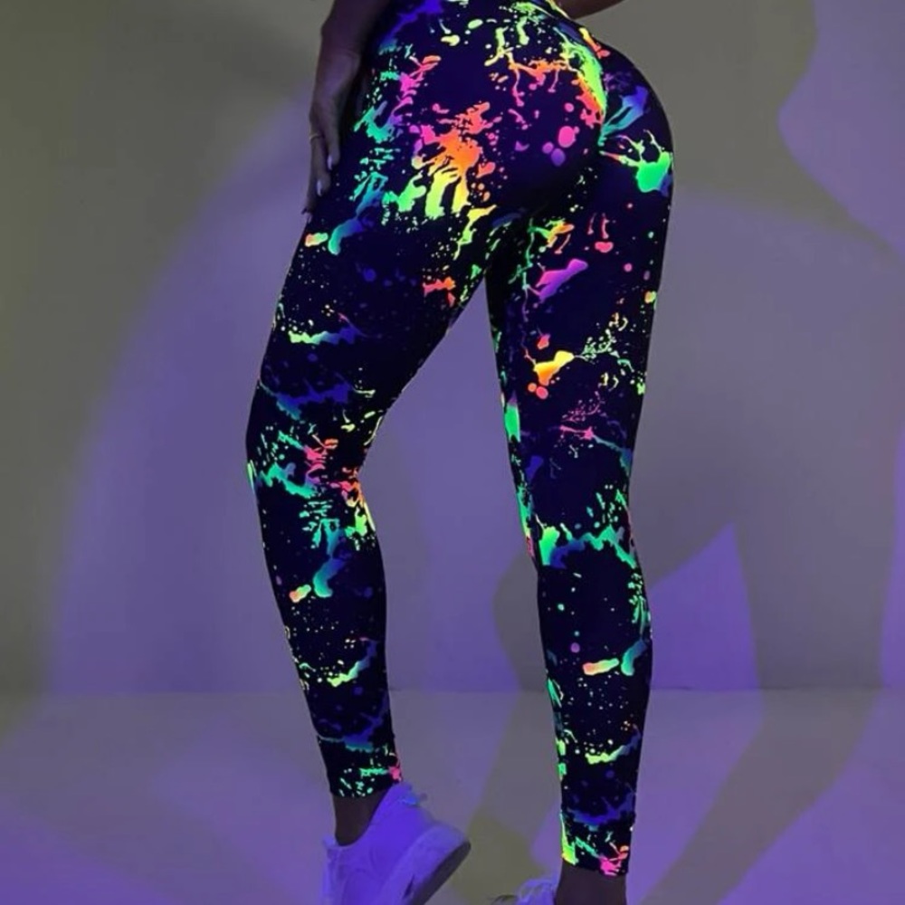 Black tye dye glow in the dark leggings